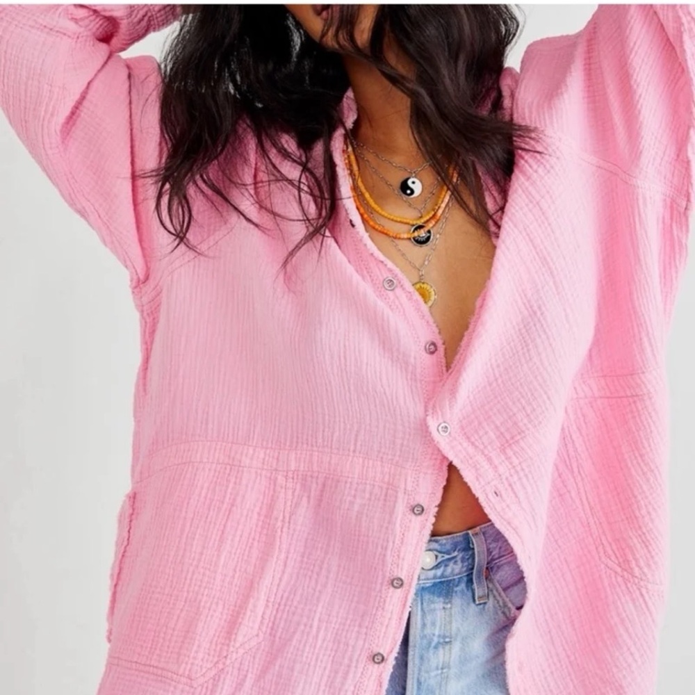 Free People We The Free Summer Daydream Buttondown in Pink size Medium - Picture 6 of 12